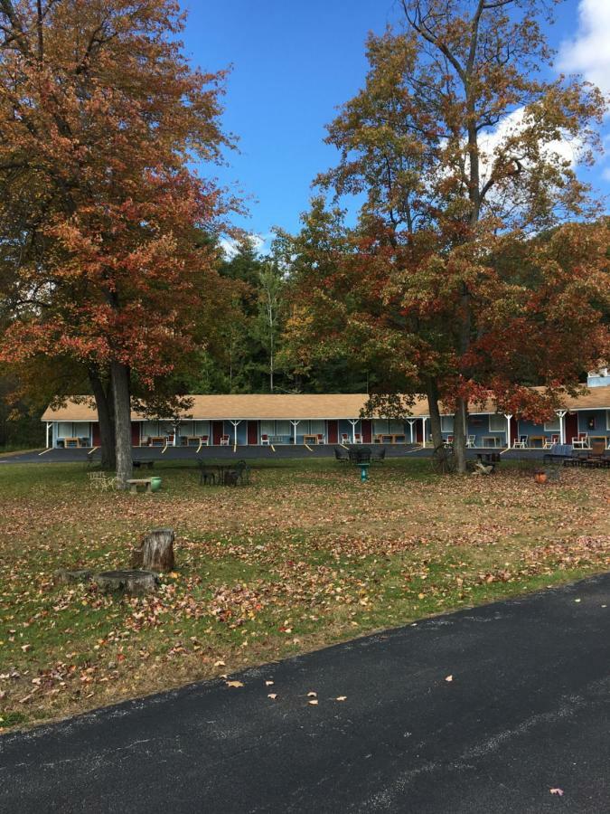 Warrensburg Inn & Suites - 6 Mi To Lake George Exterior photo